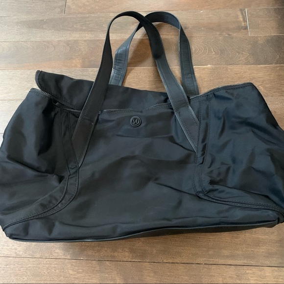 lululemon athletica Handbags - Lululemon Out of Range Bag Tote Black 28L